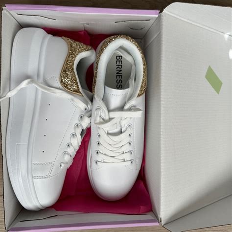 berness white sneakers